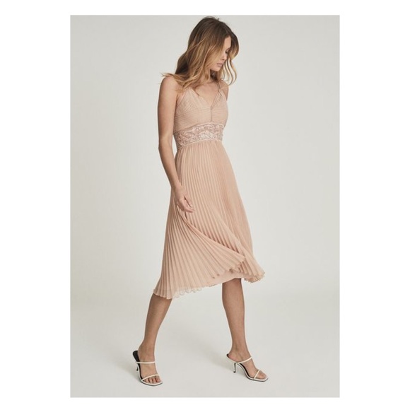 New! REISS London Emma Lace Pleated Fit & Flare Midi Dress - Picture 1 of 10